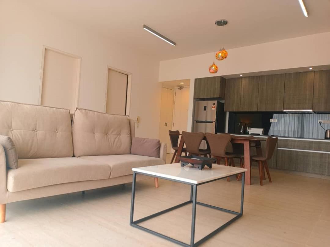 By The Sea Batu Ferringhi Apartment Exterior foto