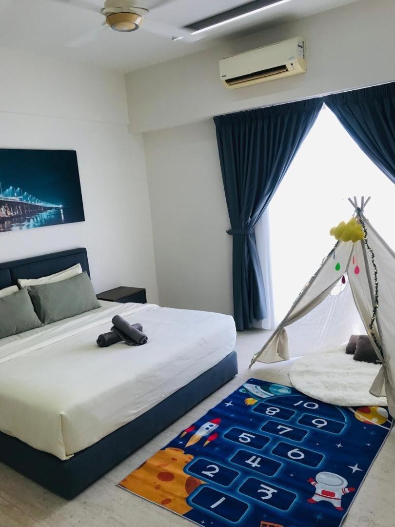 By The Sea Batu Ferringhi Apartment Exterior foto